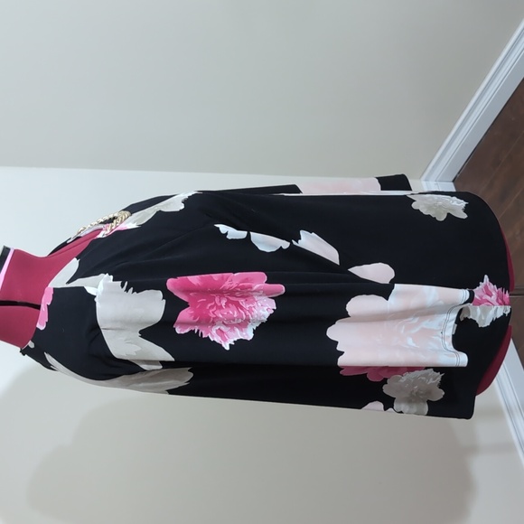 Calvin Klein| Black Blouse White and Pink Floral Design Polyester Spandex Blend - Picture 4 of 15